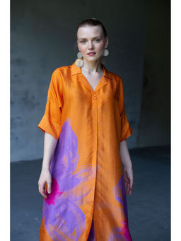 clos - Dupion Silk Comprised Of Floral Print Kurta And Pant (Set of 2)