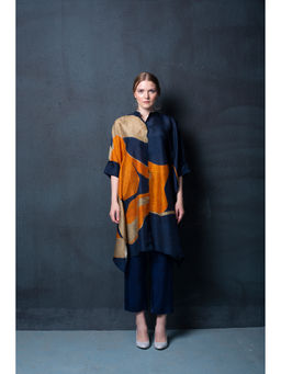 clos - Dupion Silk Comprised Of Colorful Print Kurta And Pant (Set of 2)