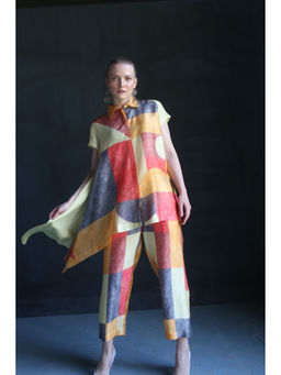 clos - Dupion Silk Comprised Of Geometrical Color Block Print Top and Pant (Set of 2)