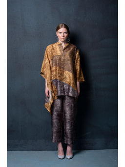 clos - Dupion Silk Comprised Of Print Top and Pant (Set of 2)