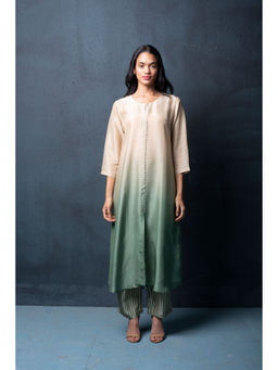 clos - Dupion Silk Comprised Of Ombre Print Kurta And Pant with Dupatta (Set of 3)