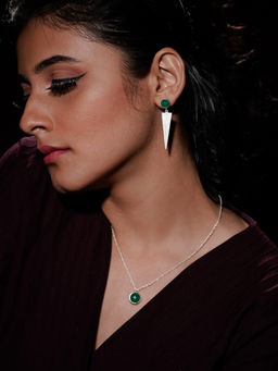 Divas Mantra - 92.5 Sterling Silver Megalith Necklace with Green Chalcedony