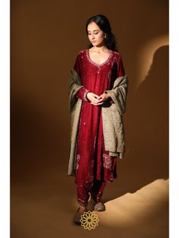 Rhua India - Red Rumi Straight Kurta with Salwar and Dupatta (Set of 3)