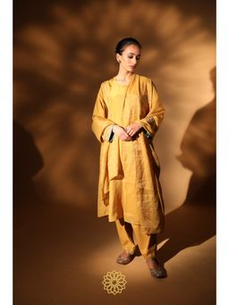 Rhua India - Yellow Saie Straight Kurta with Salwar and Dupatta (Set of 3)