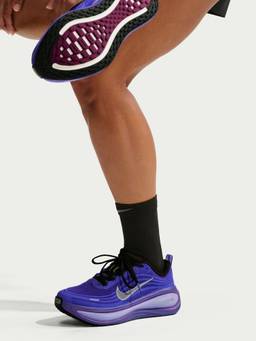 Nike - Womens Vomero Plus Running Shoes - Blue