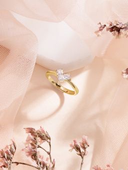 Zavya - Golden Love Gold-Plated 925 Sterling Silver Ring with White Cubic Zirconia