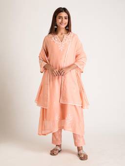 SHAABA CLOTHING - Orange Aari Embroidered Kurta With Slip, Pants And Dupatta