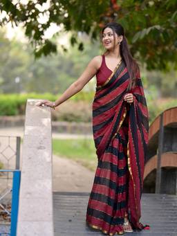 Aparna - Maroon Mul Cotton Saree With Zari Border For Women