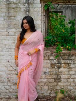 Aparna - Blush Pink Soft Mul Cotton Saree With Tassel Detailing For Women