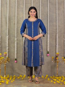 ARAMYA - Viscose A-line Gold foil Print Kurta and Pant