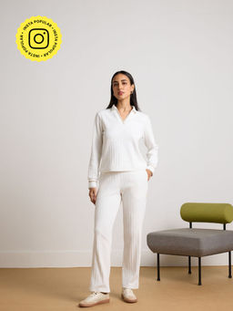 Muvazo - White Warmth Weave Co-Ord (Set of 2)
