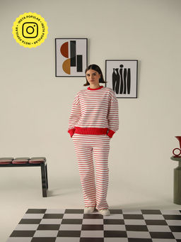 Muvazo - Red Warm-Hug Fleece Co-Ord (Set of 2)