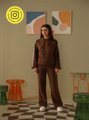 Brown color option