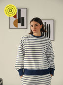 Navy Blue color option, Currently selected