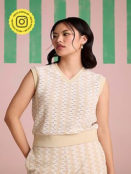 Muvazo - Stracciatella Crochet Beige Top