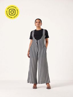 Muvazo - Black Hooked On Jumpsuit with T-shirt (Set of 2)
