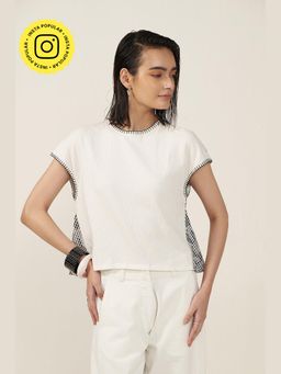 Muvazo - White Linear Flow Top