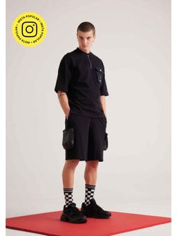 Muvazo - Black Cotton Relaxed Solid Shorts