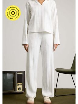 Muvazo - Tactile Stripes White Pajama