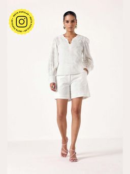 Muvazo - White Cotton Embroidered Co-Ords Sets