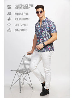 BULLMER - Men Navy Blue Trendy Regular Fit Printed Casual Shirt