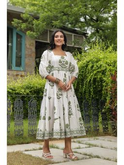 Gahan - Sweetie Pie Neckline Printed Mughal Boota Dress