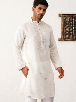 Jompers - Men Off White Embroidered Kurta