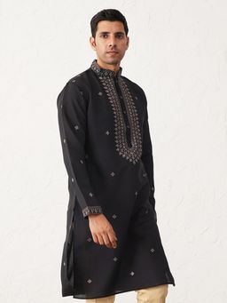Jompers - Men Black Sequins Embroidered Kurta