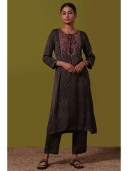 Folksong - Women Black Embroidered Kurta