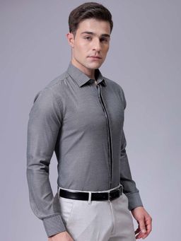 The Indian Garage Co - Men Slim Fit Self Design Full Sleeves Cutaway Collar Formal Shirt