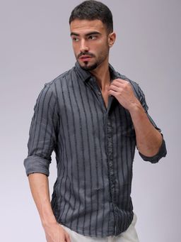 The Indian Garage Co - Men Slim Fit Solid Full Sleeves Cutaway Collar Casual Shirt