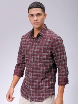 The Indian Garage Co - Men Slim Fit Checks Full Sleeves Cutaway Collar Casual Shirt