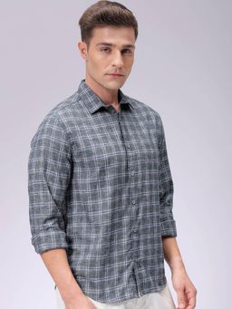 The Indian Garage Co - Men Slim Fit Checks Full Sleeves Cutaway Collar Casual Shirt