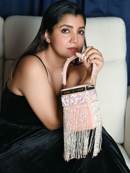 Odette - Women Peach Beads Embellished Tasseled Clutch