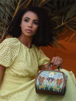 versuhz - Green 3D Floral Embellished Handbag