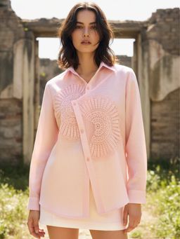 Outzidr - Pink Relaxed Fit Shirt With Asymmetric Centre Front And Lace Patch Detail