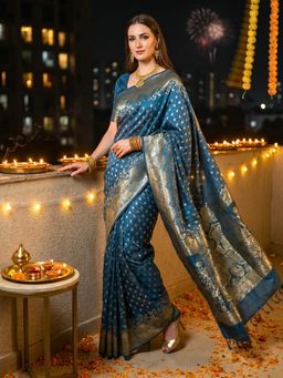 Hella Fashions - Women Blue Silk Blend Saree with Unstitched Blouse Piece