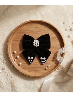 Ribbon Candy - Velvet Bow With Pearl Detailing On Alligator Clip - Black