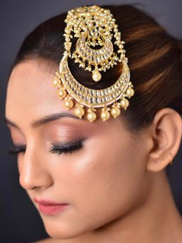 AG'S - Off White Gold Plated Kundan Passa
