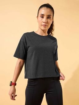 CULT - Sporty Chic Boxy Crop T-Shirt