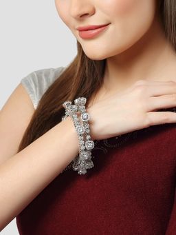Karatcart - Set Of 4 Silver-plated Ad Studded Bangles For Women