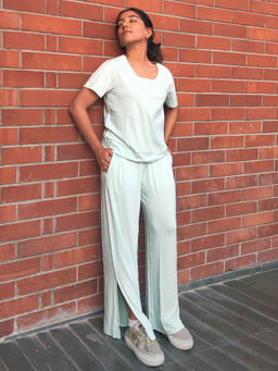 Kica - Set: Yoga Pants & Cotton Top- Light Blue