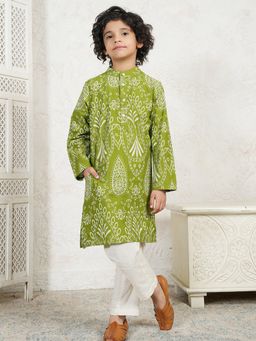 Bugandbees - Green Embroidered Boys Kurta
