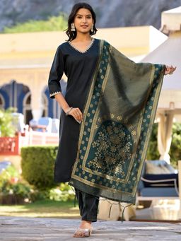 VISHUDH - Women Green Woven Kurta with Pant & Dupatta (Set of 3)