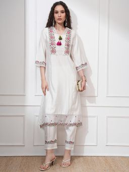 VISHUDH - Women White Floral Kurta with Pant (Set of 2)