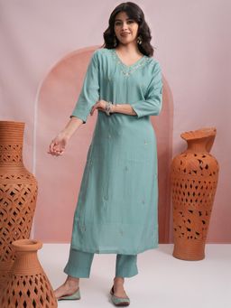 VISHUDH - Women Green Floral Kurta with Pant (Set of 2)