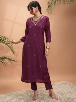 VISHUDH - Women Wine Floral Kurta with Pant (Set of 2)