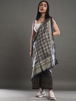 Akhilam - Women's Silk Blend Navy Blue Woven Design Celebrity Saree with Unstitched Blouse