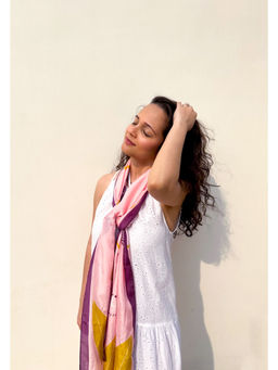 Thee Modern Roots - Women Floral Cyclone Silk Stole Pink