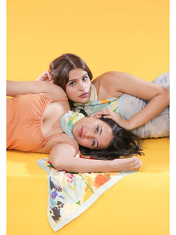 Thee Modern Roots - Women Watercolour Dreams Silk Stole Ivory